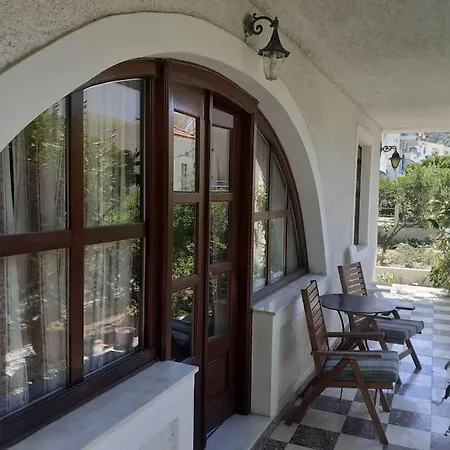 Ferienwohnung Danae'S House Poros Town Exterior foto